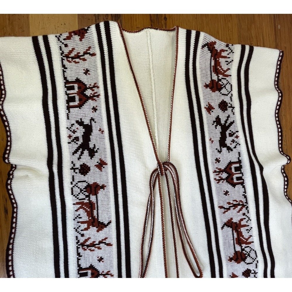 Vintage 70s Sweater Wrap‎ Poncho Horses Womans Country Designs 36" Long